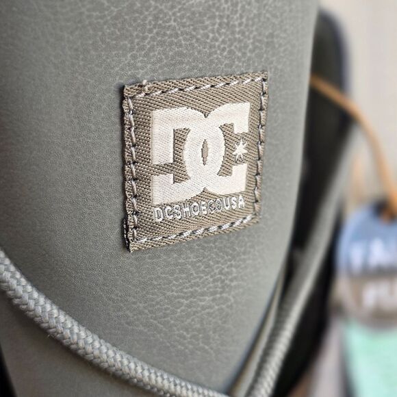 DC Reach Snow Boots Grey Black Men's Size 9 Primaloft Fur Insulated Lace-Up New - Picture 11 of 15